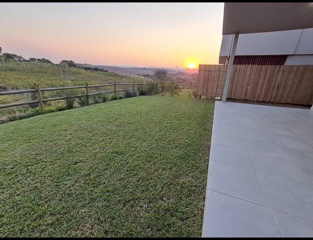 4 BEDROOM TOWNHOUSE FOR SALE IN PALM LAKES ESTATE